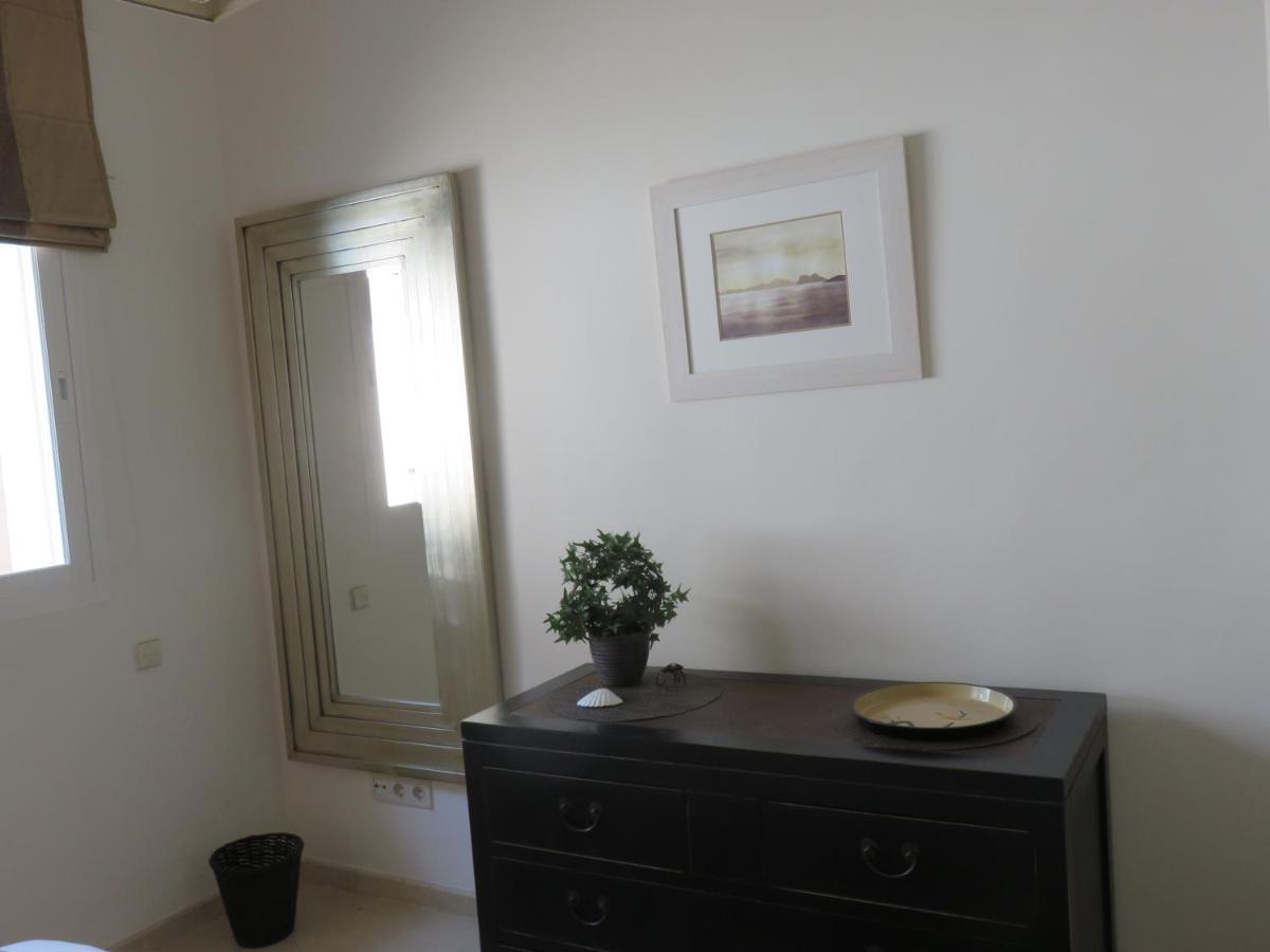 Beachside Apartment Estepona Bagian luar foto